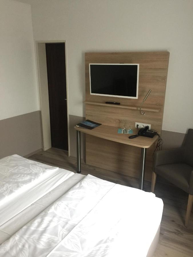 Hotel Erlenstegen Nürnberg Exteriör bild